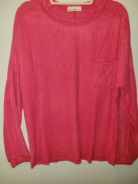 Zenana Outfitters Crewneck Sweater in Hot Pink